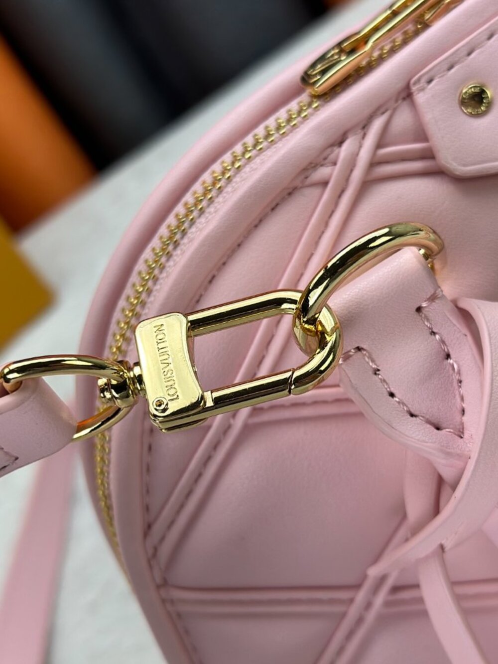 NWT - Louis Vuitton Authentic Bags - Picture 7 of 9